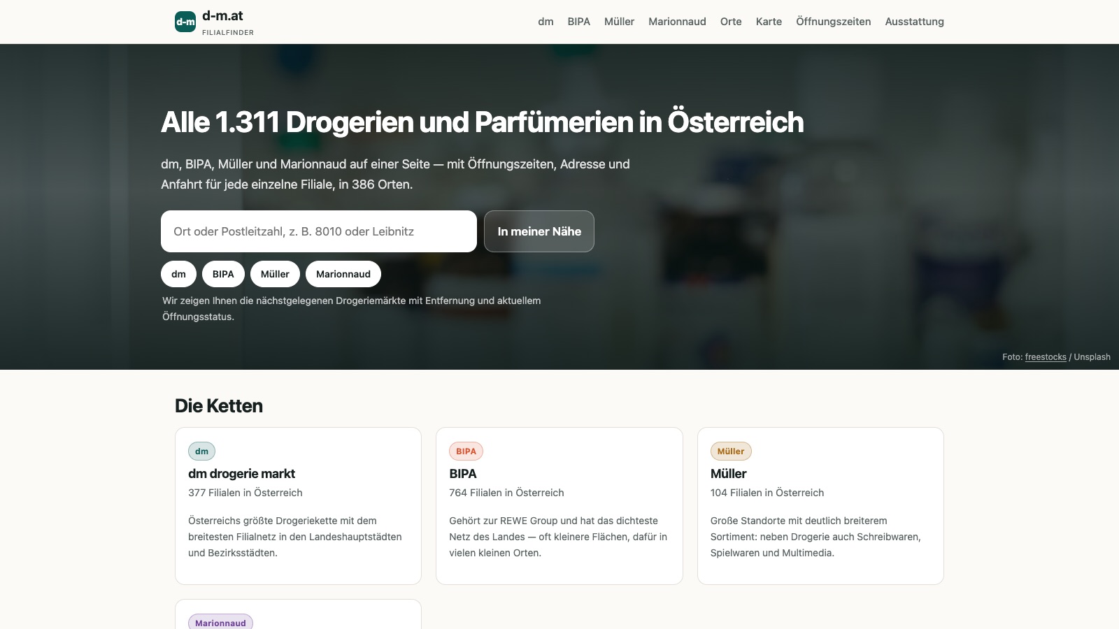Die Startseite von d-m.at mit Ortssuche, Kettenfiltern und Übersicht der Ketten